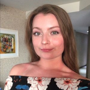 Meet your Posher, Talia
